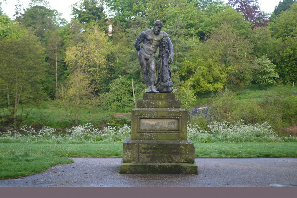 Statua dell'Ercole Farnese, raffigurante Eracle